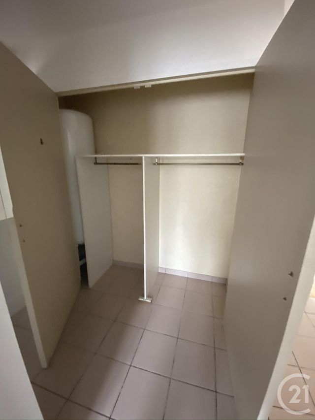 Afficher la photo en grand Appartement F3 à louer - 3 pièces - 59.93 m2 - CERGY - 95 - ILE-DE-FRANCE - Century 21 Osmose