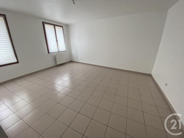 Afficher la photo en grand Appartement F3 à louer - 3 pièces - 59.93 m2 - CERGY - 95 - ILE-DE-FRANCE - Century 21 Osmose