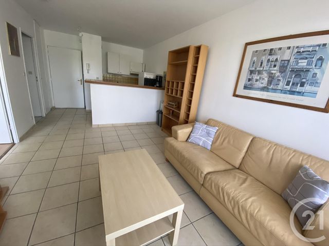 Appartement F2 à louer - 2 pièces - 36.0 m2 - CERGY - 95 - ILE-DE-FRANCE - Century 21 Osmose