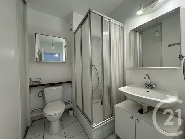 Appartement F2 à louer - 2 pièces - 36.0 m2 - CERGY - 95 - ILE-DE-FRANCE - Century 21 Osmose