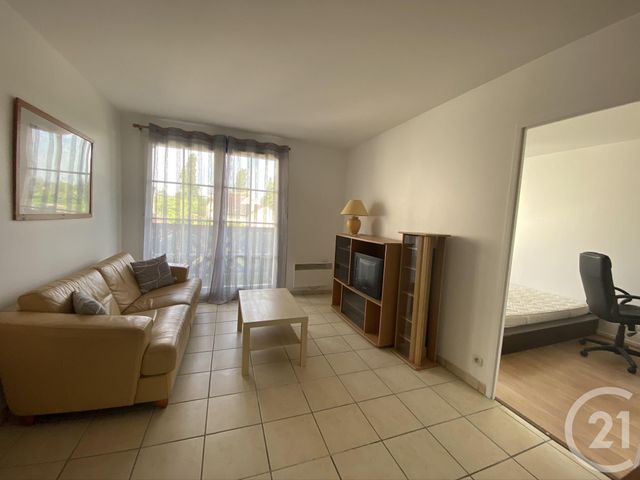 Appartement F2 à louer - 2 pièces - 36.0 m2 - CERGY - 95 - ILE-DE-FRANCE - Century 21 Osmose