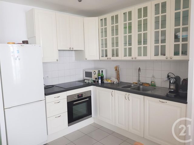 Afficher la photo en grand Appartement F4 à louer - 4 pièces - 81.38 m2 - CERGY - 95 - ILE-DE-FRANCE - Century 21 Osmose