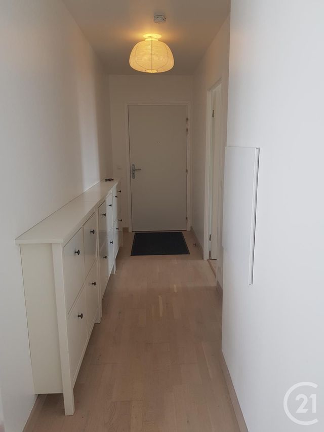 Afficher la photo en grand Appartement F4 à louer - 4 pièces - 81.38 m2 - CERGY - 95 - ILE-DE-FRANCE - Century 21 Osmose