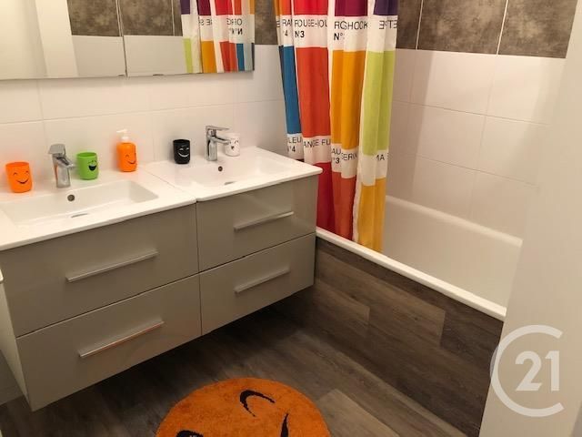 maison à louer - 5 pièces - 77.5 m2 - CERGY - 95 - ILE-DE-FRANCE - Century 21 Osmose