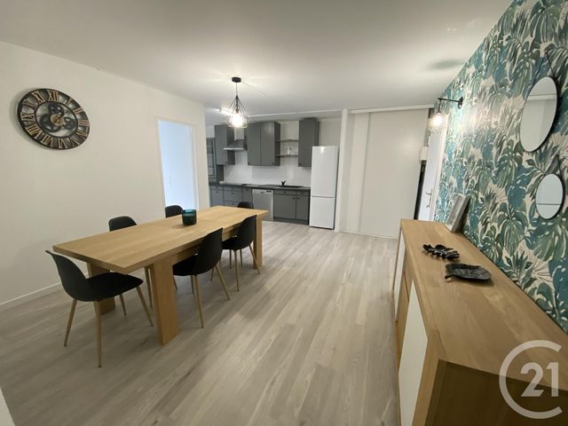 Afficher la photo en grand Appartement F6 à louer - 6 pièces - 100.73 m2 - CERGY - 95 - ILE-DE-FRANCE - Century 21 Osmose