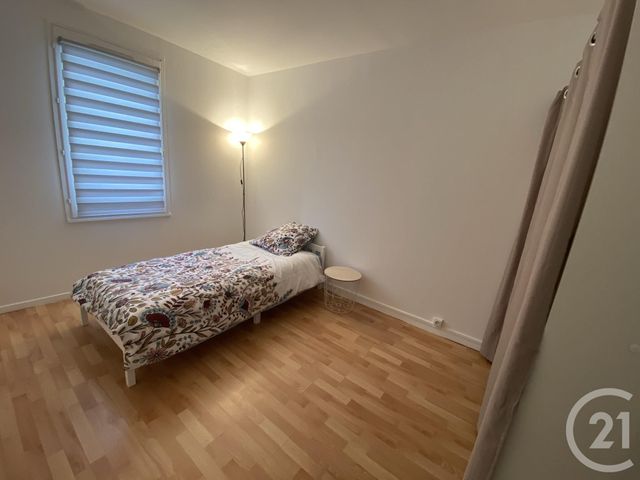 Afficher la photo en grand Appartement F6 à louer - 6 pièces - 100.73 m2 - CERGY - 95 - ILE-DE-FRANCE - Century 21 Osmose