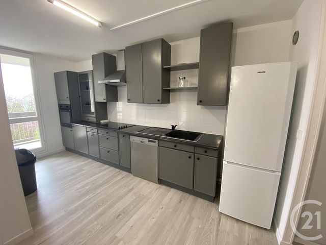 Afficher la photo en grand Appartement F6 à louer - 6 pièces - 100.73 m2 - CERGY - 95 - ILE-DE-FRANCE - Century 21 Osmose