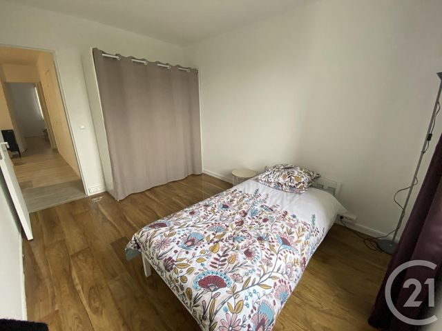Afficher la photo en grand Appartement F6 à louer - 6 pièces - 100.73 m2 - CERGY - 95 - ILE-DE-FRANCE - Century 21 Osmose