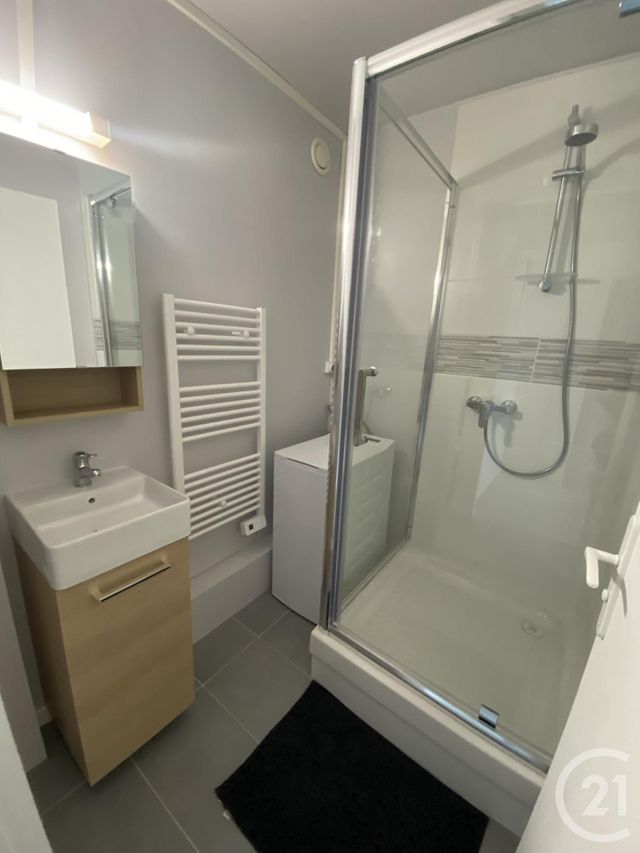 Afficher la photo en grand Appartement F6 à louer - 6 pièces - 100.73 m2 - CERGY - 95 - ILE-DE-FRANCE - Century 21 Osmose