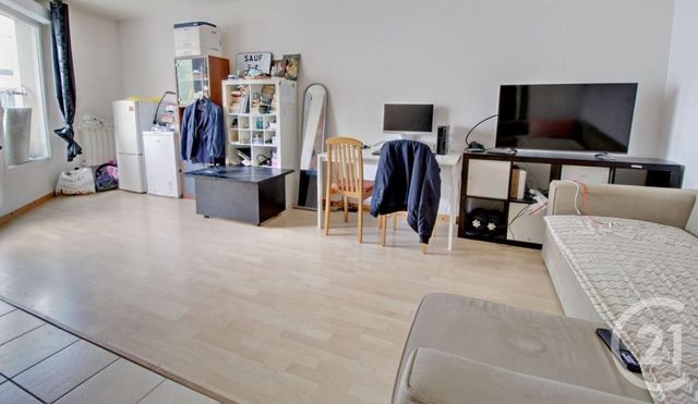 Afficher la photo en grand Appartement F2 à vendre - 2 pièces - 43.29 m2 - CERGY - 95 - ILE-DE-FRANCE - Century 21 Osmose
