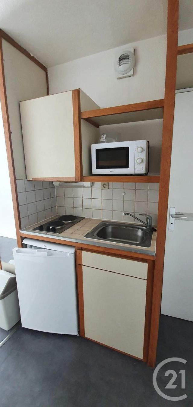 Studio à vendre - 1 pièce - 27.85 m2 - CERGY - 95 - ILE-DE-FRANCE - Century 21 Osmose Studio à vendre - 1 pièce - 27.85 m2 - CERGY - 95 - ILE-DE-FRANCE - Century 21 Osmose