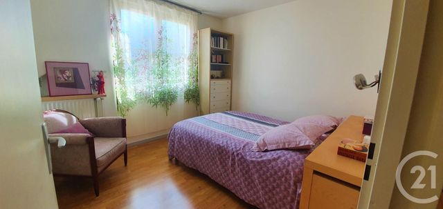 Appartement F3 à vendre - 3 pièces - 75.63 m2 - CERGY - 95 - ILE-DE-FRANCE - Century 21 Osmose Appartement F3 à vendre - 3 pièces - 75.63 m2 - CERGY - 95 - ILE-DE-FRANCE - Century 21 Osmose