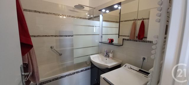 Afficher la photo en grand Appartement F3 à vendre - 3 pièces - 64.65 m2 - PONTOISE - 95 - ILE-DE-FRANCE - Century 21 Osmose