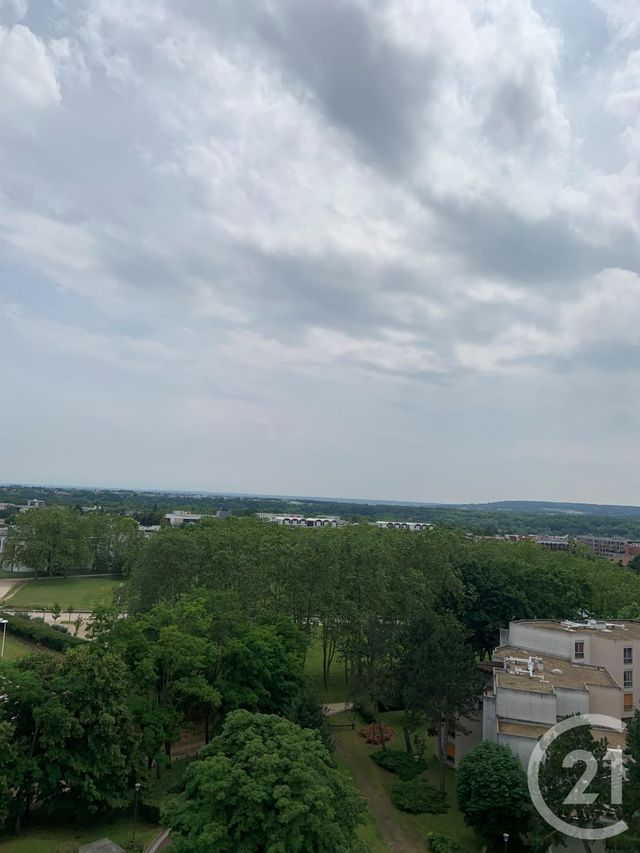 Afficher la photo en grand Appartement F2 à vendre - 2 pièces - 59.45 m2 - CERGY - 95 - ILE-DE-FRANCE - Century 21 Osmose