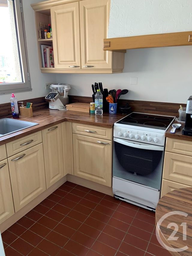 Afficher la photo en grand Appartement F2 à vendre - 2 pièces - 59.45 m2 - CERGY - 95 - ILE-DE-FRANCE - Century 21 Osmose