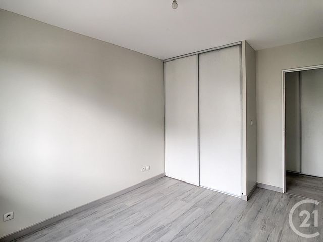 Afficher la photo en grand Appartement F3 à louer - 3 pièces - 63.48 m2 - PONTOISE - 95 - ILE-DE-FRANCE - Century 21 Osmose