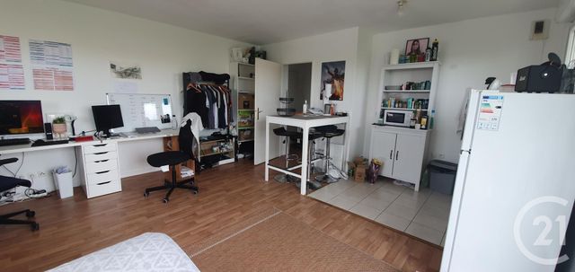 Afficher la photo en grand Studio à vendre - 1 pièce - 35.61 m2 - CERGY - 95 - ILE-DE-FRANCE - Century 21 Osmose