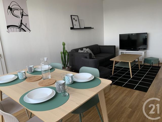 Afficher la photo en grand Appartement F5 à louer - 5 pièces - 80.02 m2 - CERGY - 95 - ILE-DE-FRANCE - Century 21 Osmose