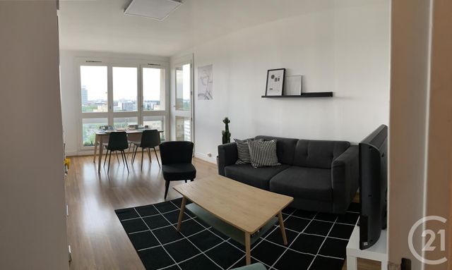 Afficher la photo en grand Appartement F5 à louer - 5 pièces - 80.02 m2 - CERGY - 95 - ILE-DE-FRANCE - Century 21 Osmose