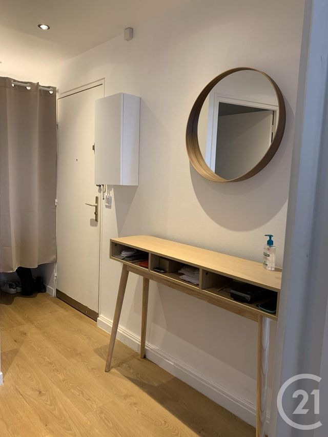 Afficher la photo en grand Appartement F5 à louer - 5 pièces - 80.02 m2 - CERGY - 95 - ILE-DE-FRANCE - Century 21 Osmose