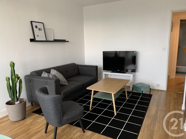 Afficher la photo en grand Appartement F5 à louer - 5 pièces - 80.02 m2 - CERGY - 95 - ILE-DE-FRANCE - Century 21 Osmose