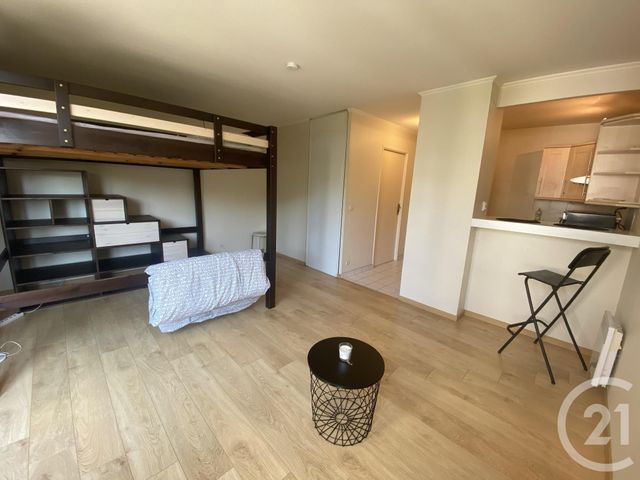 Afficher la photo en grand Appartement F1 à louer - 1 pièce - 27.56 m2 - CERGY - 95 - ILE-DE-FRANCE - Century 21 Osmose