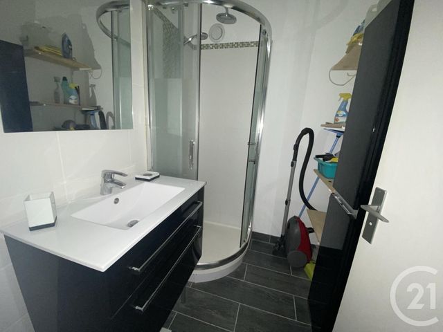 Appartement F2 à louer - 2 pièces - 51.96 m2 - CERGY - 95 - ILE-DE-FRANCE - Century 21 Osmose