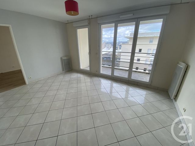 Appartement F2 à louer - 2 pièces - 42.0 m2 - CERGY - 95 - ILE-DE-FRANCE - Century 21 Osmose