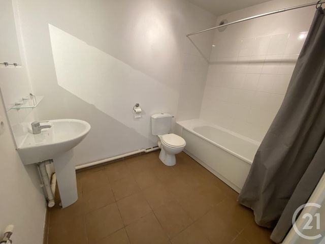 Appartement F2 à louer - 2 pièces - 38.77 m2 - CERGY - 95 - ILE-DE-FRANCE - Century 21 Osmose