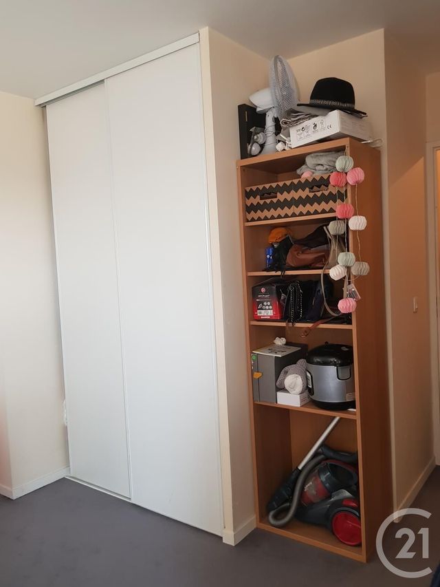 Appartement F1 à louer - 1 pièce - 35.25 m2 - CERGY - 95 - ILE-DE-FRANCE - Century 21 Osmose