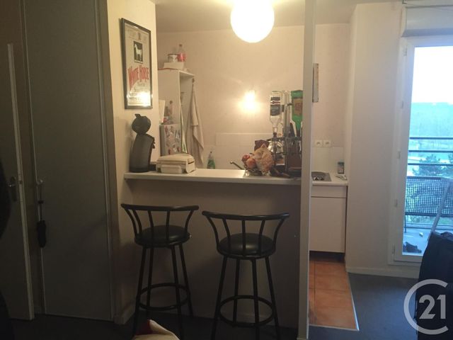 Appartement F1 à louer - 1 pièce - 35.25 m2 - CERGY - 95 - ILE-DE-FRANCE - Century 21 Osmose