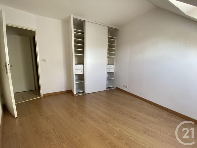 Appartement F3 à louer - 3 pièces - 56.62 m2 - CERGY - 95 - ILE-DE-FRANCE - Century 21 Osmose