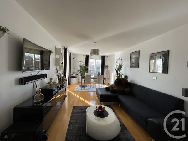 Appartement F2 à vendre - 2 pièces - 61.54 m2 - CERGY - 95 - ILE-DE-FRANCE - Century 21 Osmose