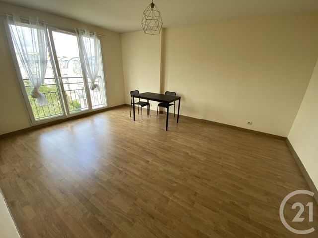 Appartement F2 à louer - 2 pièces - 42.47 m2 - CERGY - 95 - ILE-DE-FRANCE - Century 21 Osmose