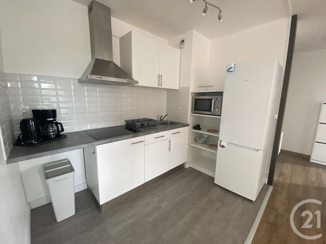Appartement F4 à louer - 4 pièces - 56.01 m2 - CERGY - 95 - ILE-DE-FRANCE - Century 21 Osmose