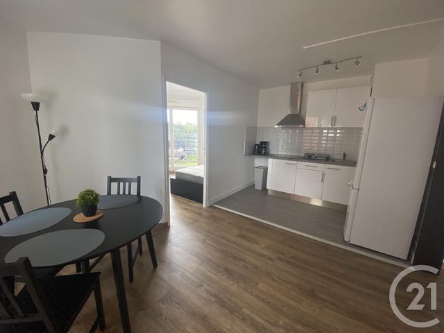 Appartement F4 à louer - 4 pièces - 56.01 m2 - CERGY - 95 - ILE-DE-FRANCE - Century 21 Osmose