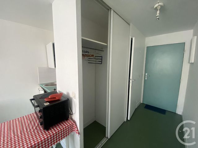 Appartement Studio à louer - 1 pièce - 20.04 m2 - CERGY - 95 - ILE-DE-FRANCE - Century 21 Osmose