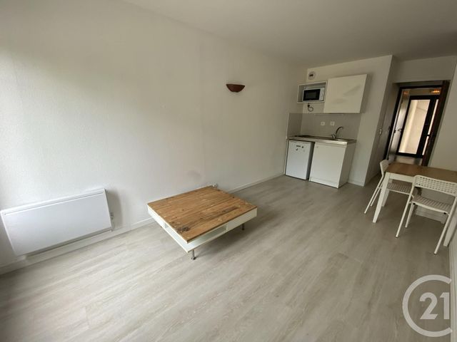 Studio à louer - 1 pièce - 17.6 m2 - CERGY - 95 - ILE-DE-FRANCE - Century 21 Osmose