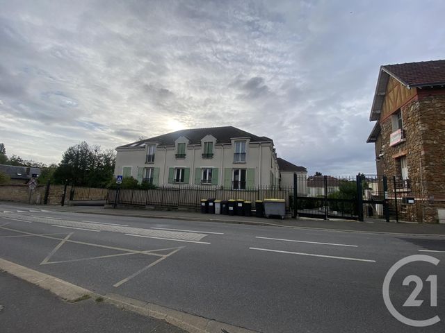 Appartement F3 à louer - 3 pièces - 60.06 m2 - PONTOISE - 95 - ILE-DE-FRANCE - Century 21 Osmose