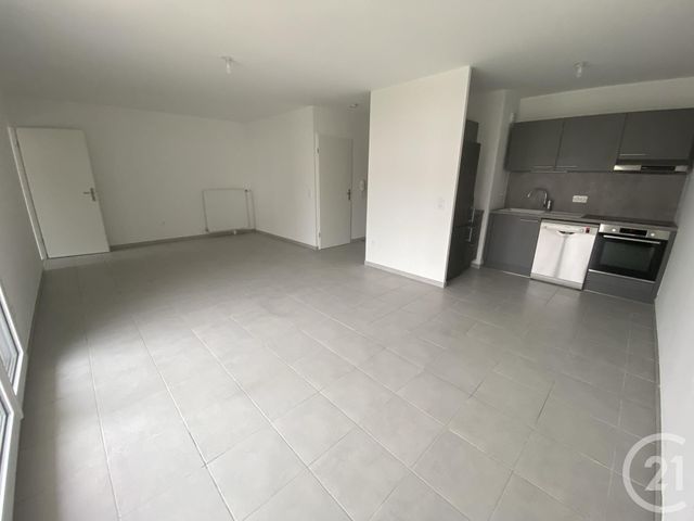 Appartement F2 à louer - 2 pièces - 56.35 m2 - JOUY LE MOUTIER - 95 - ILE-DE-FRANCE - Century 21 Osmose