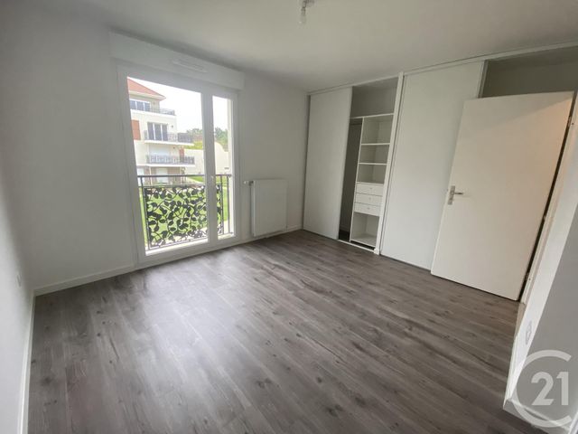 Appartement F2 à louer - 2 pièces - 56.35 m2 - JOUY LE MOUTIER - 95 - ILE-DE-FRANCE - Century 21 Osmose
