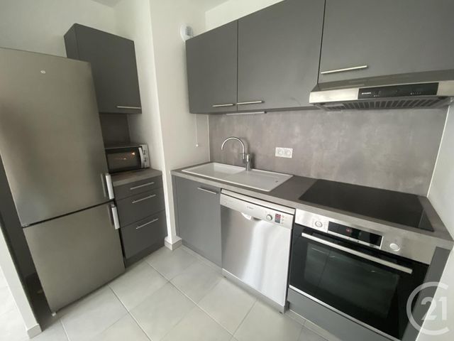 Appartement F2 à louer - 2 pièces - 56.35 m2 - JOUY LE MOUTIER - 95 - ILE-DE-FRANCE - Century 21 Osmose