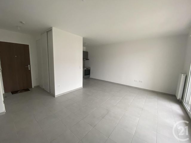 Appartement F2 à louer - 2 pièces - 56.35 m2 - JOUY LE MOUTIER - 95 - ILE-DE-FRANCE - Century 21 Osmose