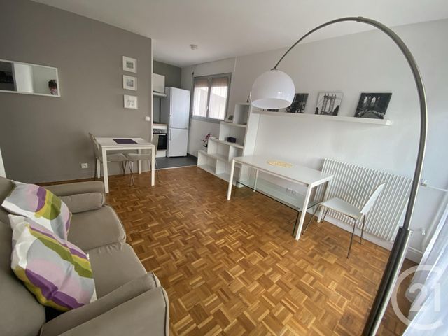 Appartement F1 à louer - 1 pièce - 39.0 m2 - CERGY - 95 - ILE-DE-FRANCE - Century 21 Osmose