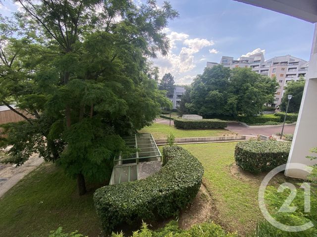 Appartement F1 à louer - 1 pièce - 39.0 m2 - CERGY - 95 - ILE-DE-FRANCE - Century 21 Osmose