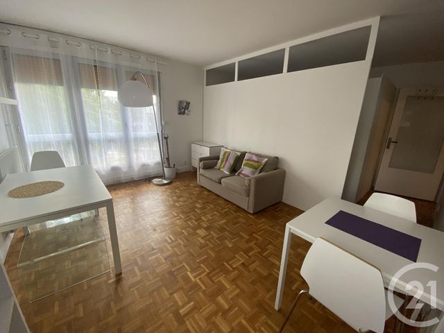 Appartement F1 à louer - 1 pièce - 39.0 m2 - CERGY - 95 - ILE-DE-FRANCE - Century 21 Osmose