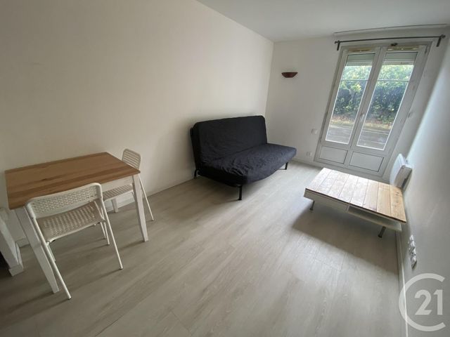 Studio à vendre - 1 pièce - 17.6 m2 - CERGY - 95 - ILE-DE-FRANCE - Century 21 Osmose