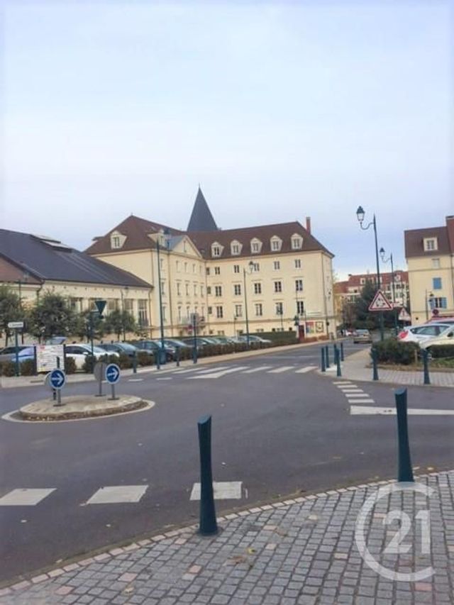 Appartement F3 à louer - 3 pièces - 56.5 m2 - VAUREAL - 95 - ILE-DE-FRANCE - Century 21 Osmose