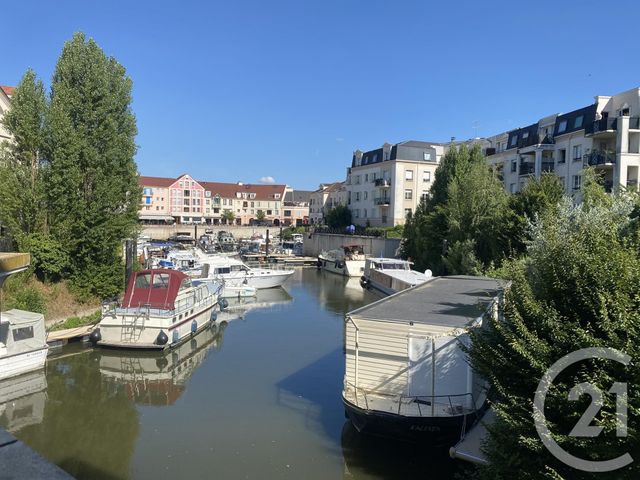 Appartement F2 à louer - 2 pièces - 56.05 m2 - CERGY - 95 - ILE-DE-FRANCE - Century 21 Osmose