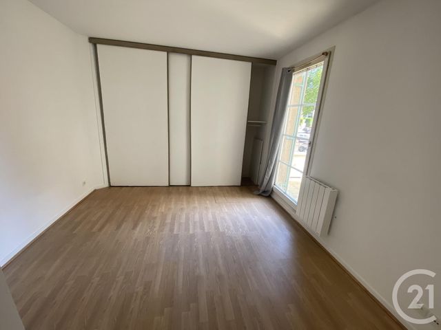 Appartement F2 à louer - 2 pièces - 56.05 m2 - CERGY - 95 - ILE-DE-FRANCE - Century 21 Osmose